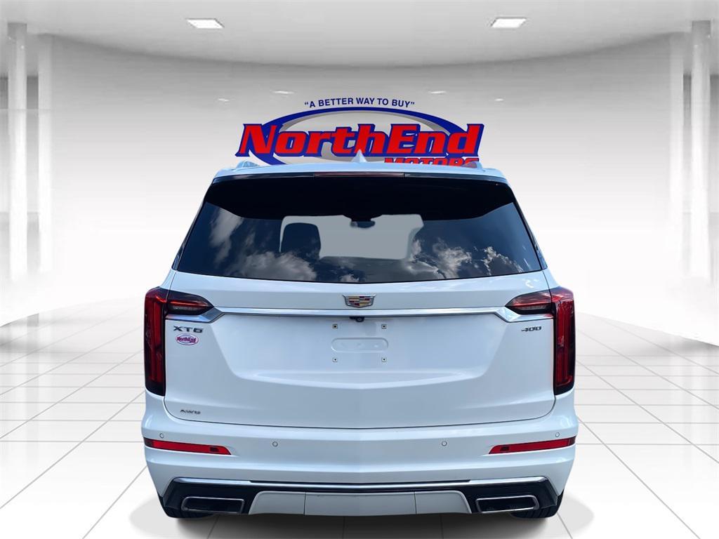 used 2022 Cadillac XT6 car, priced at $35,499