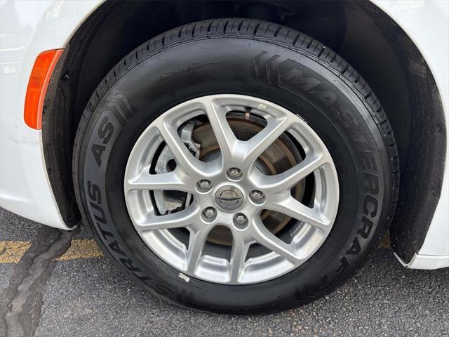 used 2022 Chrysler Pacifica car, priced at $21,799