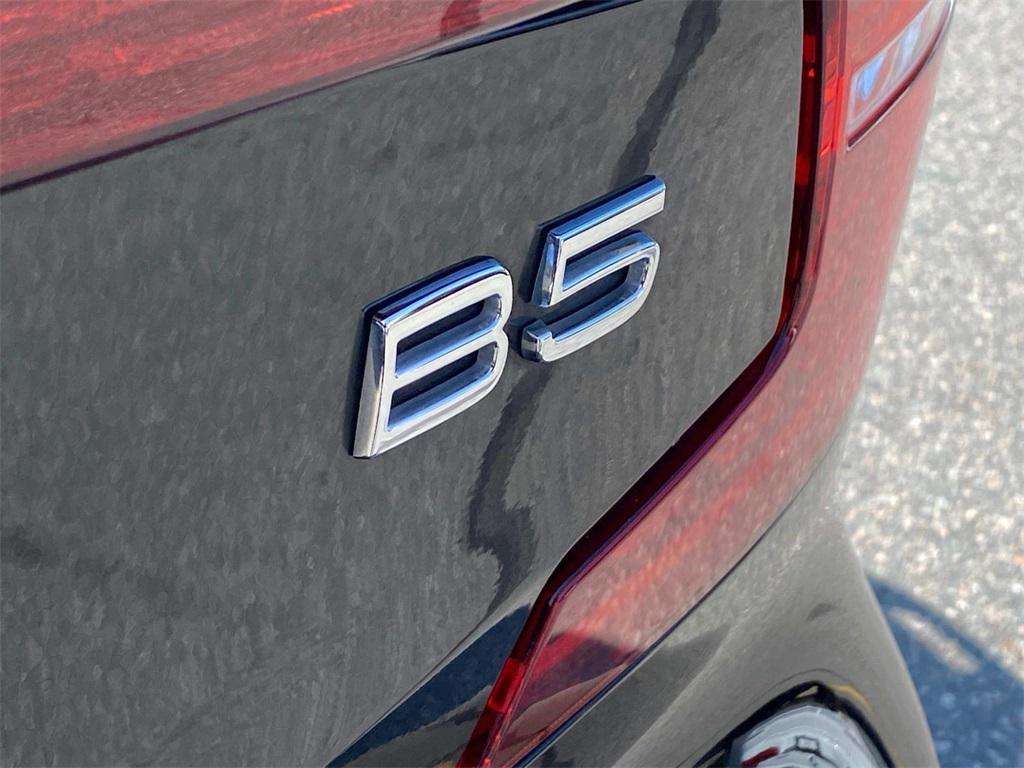 used 2022 Volvo S60 car, priced at $20,990