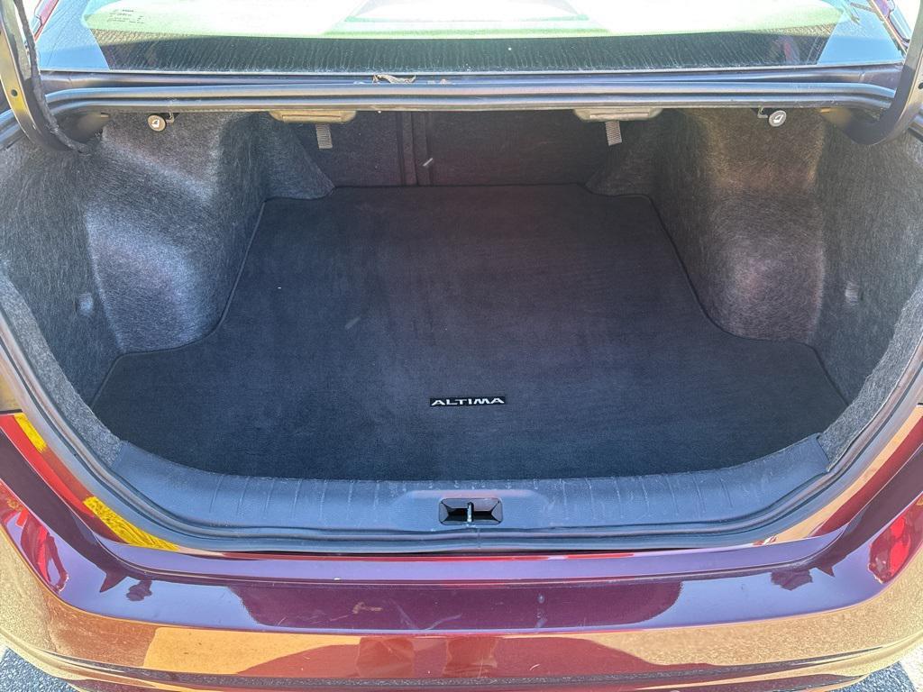 used 2023 Nissan Altima car, priced at $18,990