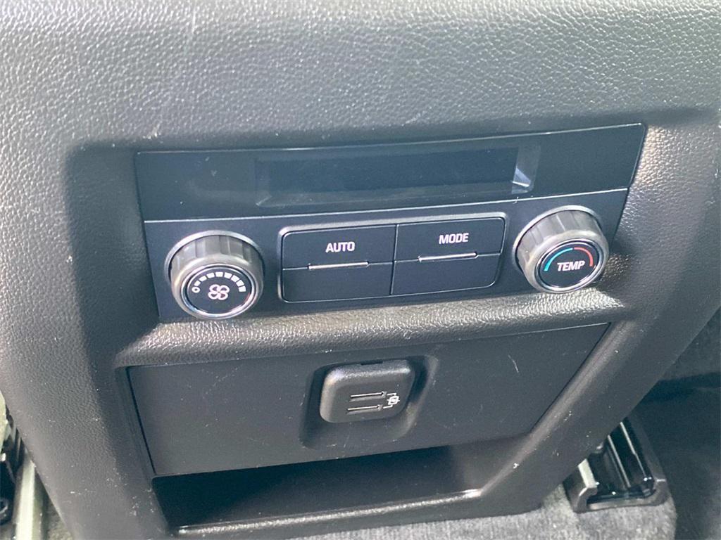 used 2021 Chevrolet Traverse car, priced at $20,500