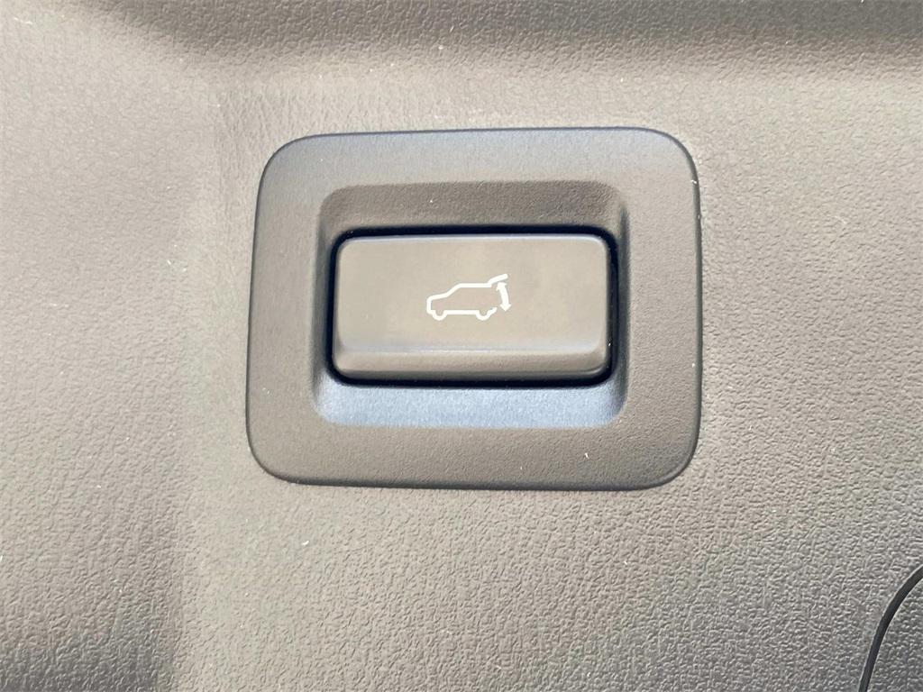 used 2023 Mazda CX-9 car, priced at $25,635