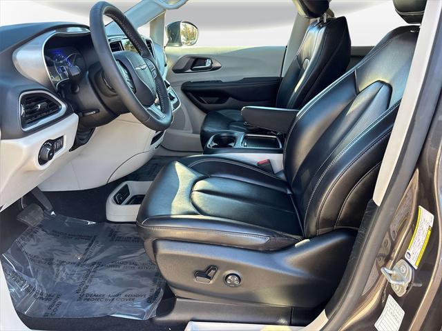 used 2023 Chrysler Pacifica car, priced at $27,990