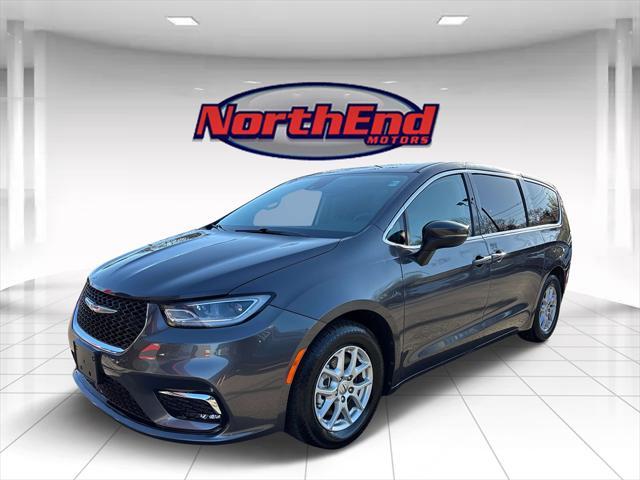 used 2023 Chrysler Pacifica car, priced at $27,990