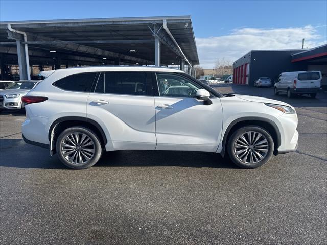 used 2020 Toyota Highlander car, priced at $37,990