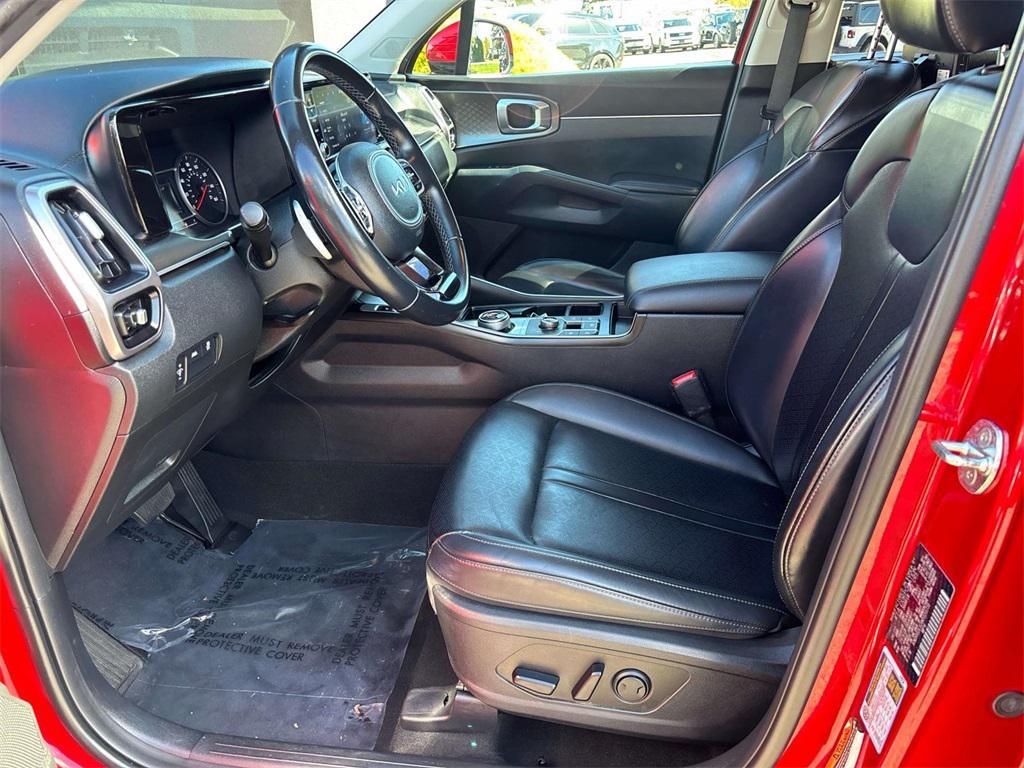used 2022 Kia Sorento Hybrid car, priced at $27,990