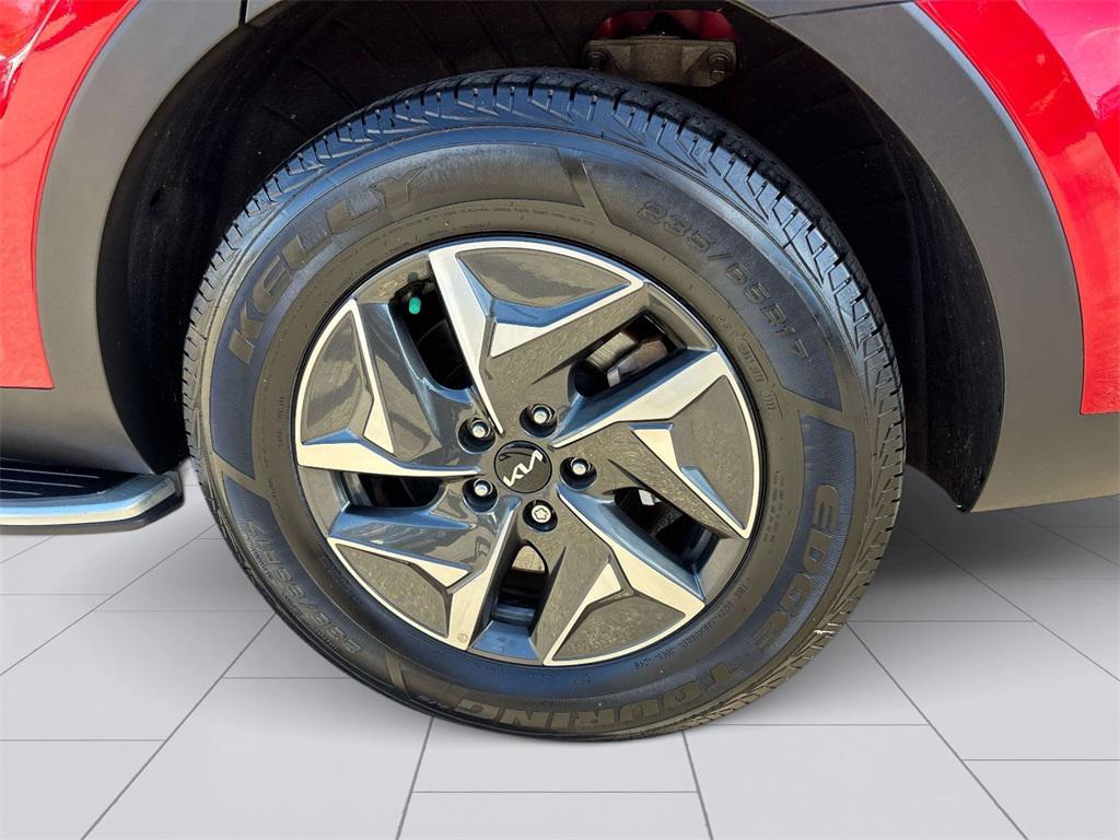 used 2022 Kia Sorento Hybrid car, priced at $27,990