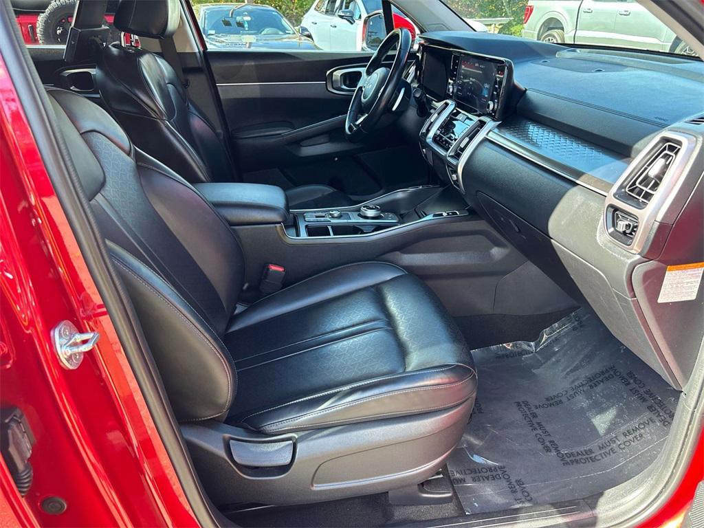 used 2022 Kia Sorento Hybrid car, priced at $27,990