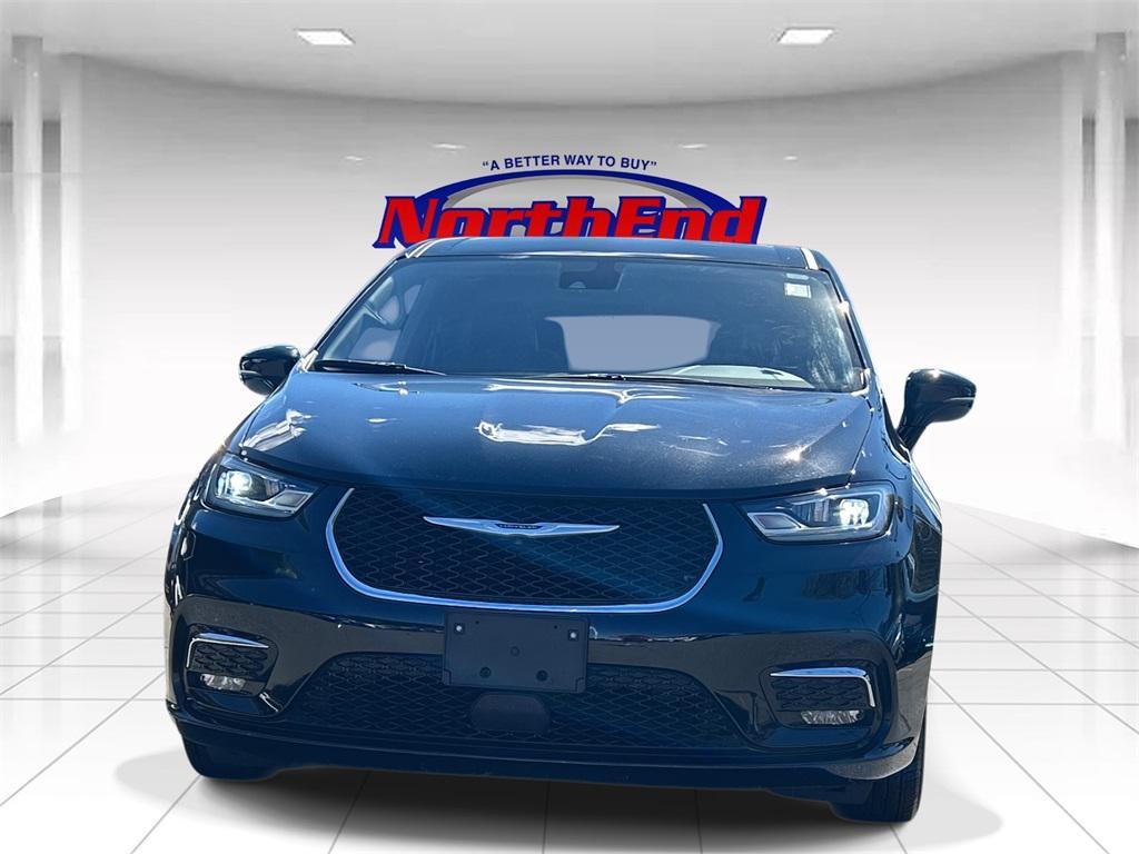 used 2024 Chrysler Pacifica car, priced at $28,580