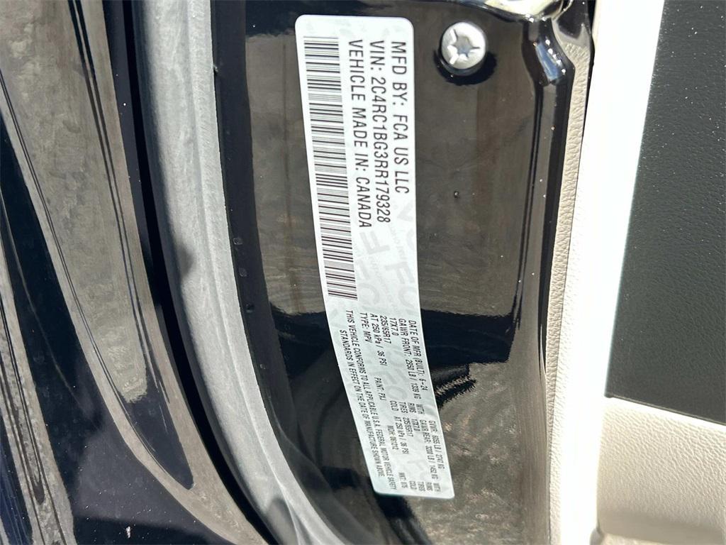 used 2024 Chrysler Pacifica car, priced at $28,580