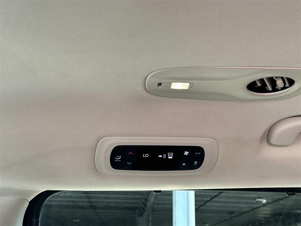 used 2024 Chrysler Pacifica car, priced at $28,580
