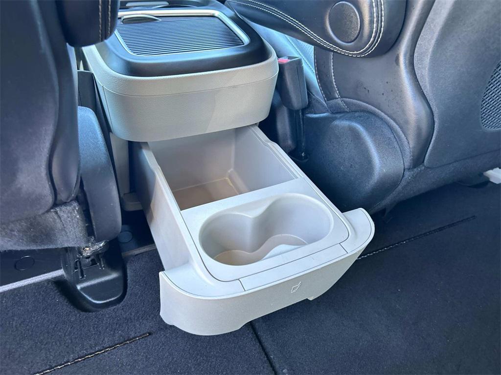 used 2024 Chrysler Pacifica car, priced at $28,580