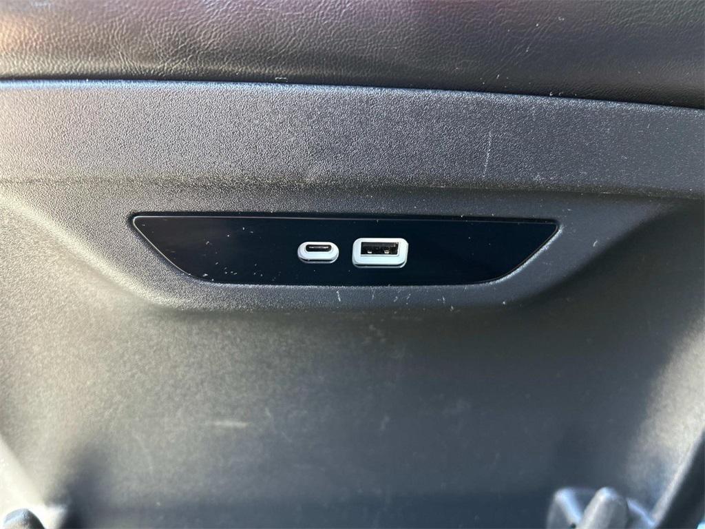 used 2024 Chrysler Pacifica car, priced at $28,580