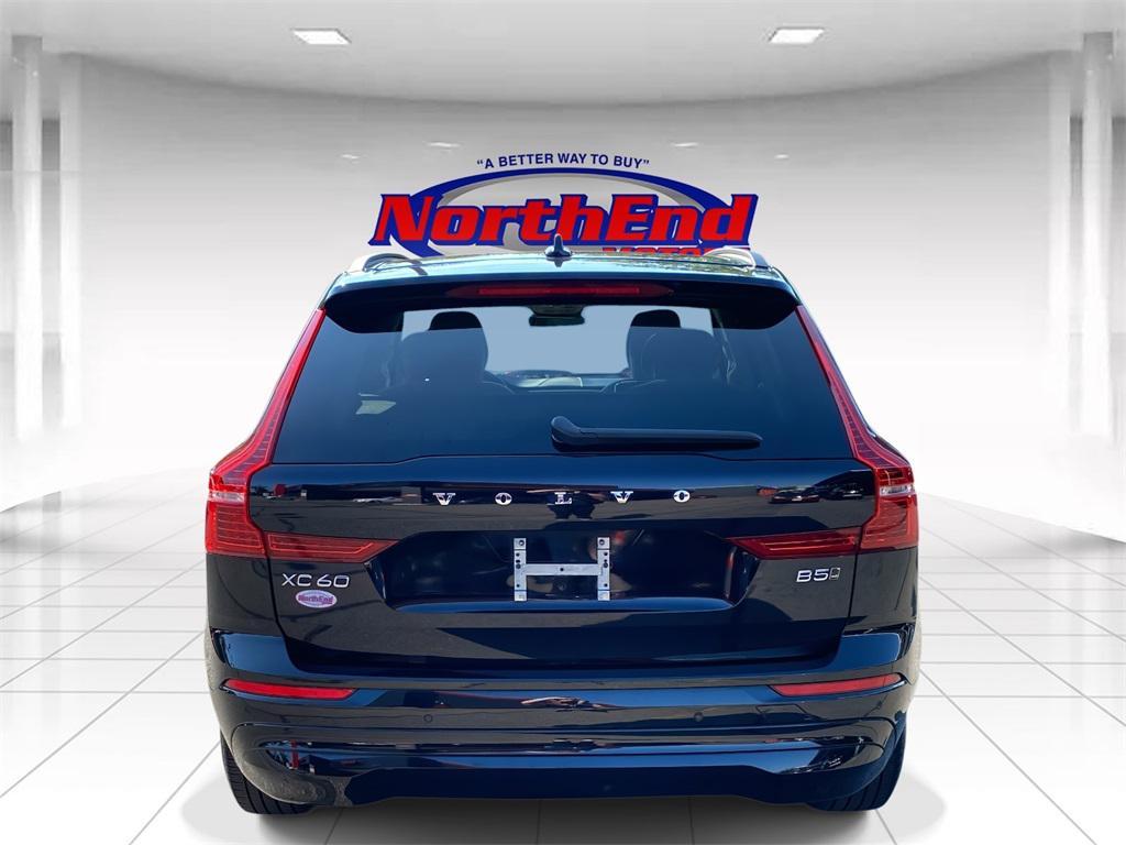 used 2022 Volvo XC60 car, priced at $31,400