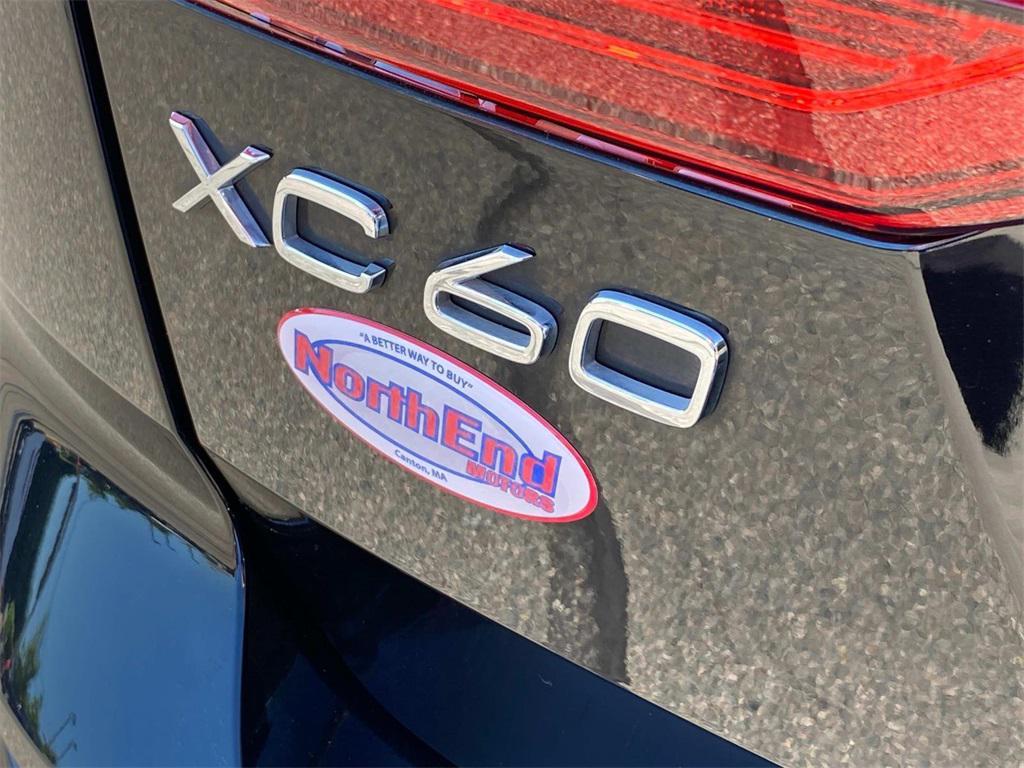 used 2022 Volvo XC60 car, priced at $31,400
