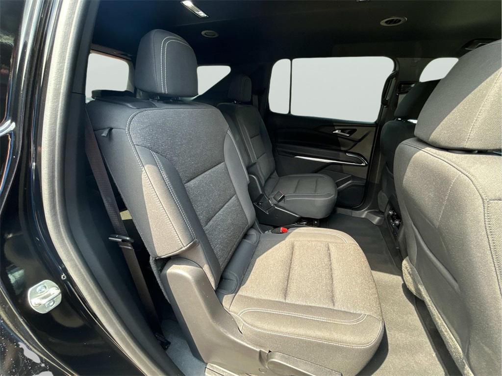 used 2024 Chevrolet Traverse car, priced at $37,989