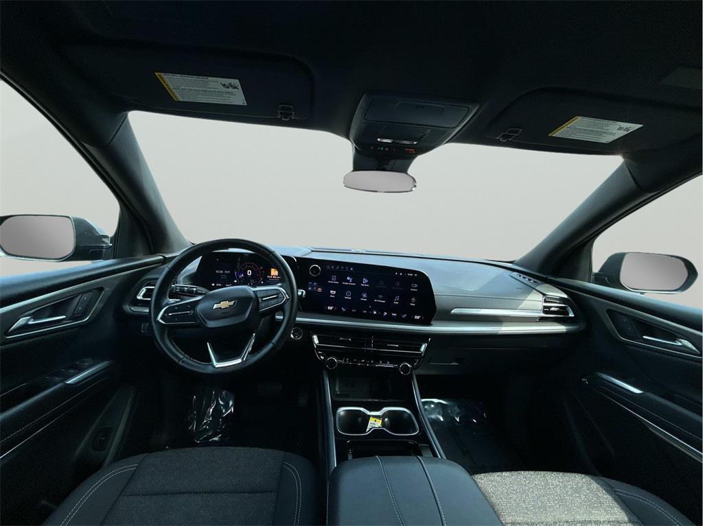 used 2024 Chevrolet Traverse car, priced at $37,989