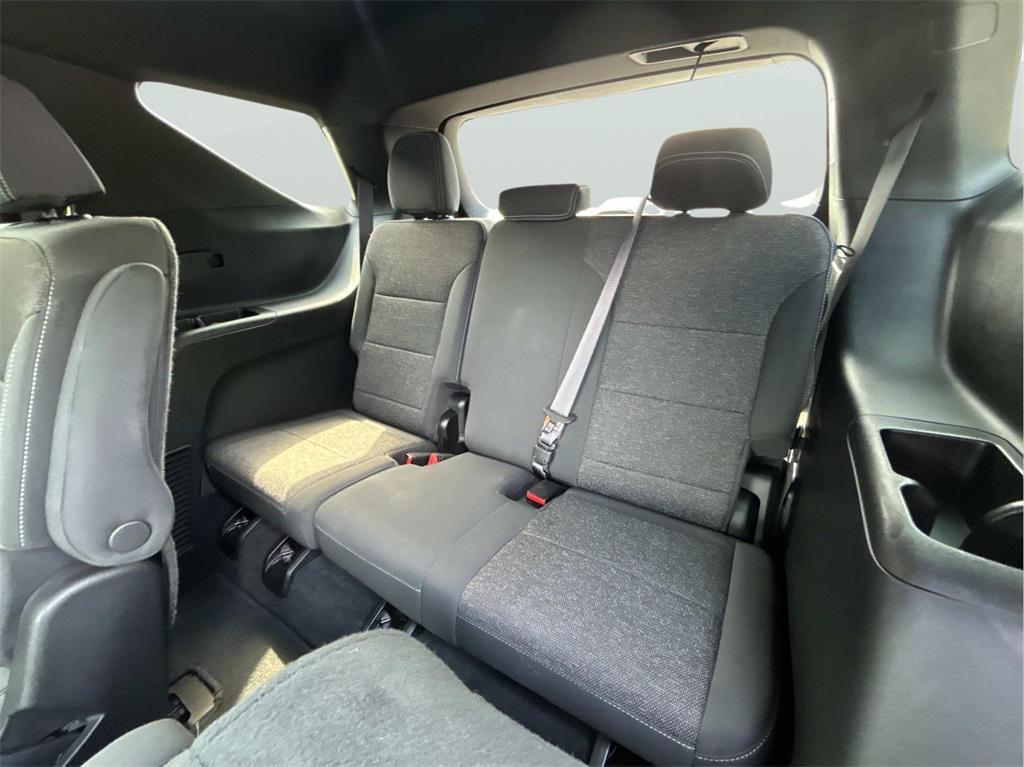 used 2024 Chevrolet Traverse car, priced at $37,989