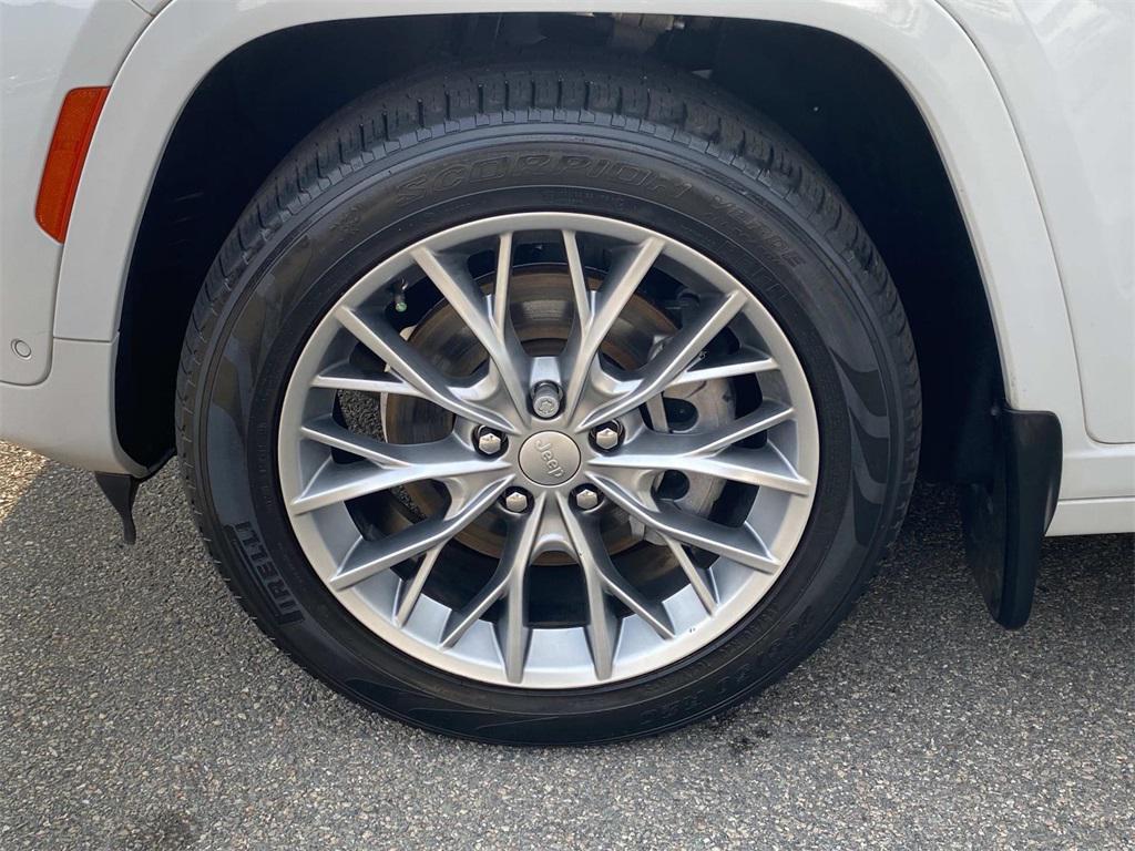 used 2022 Jeep Grand Cherokee car, priced at $44,990