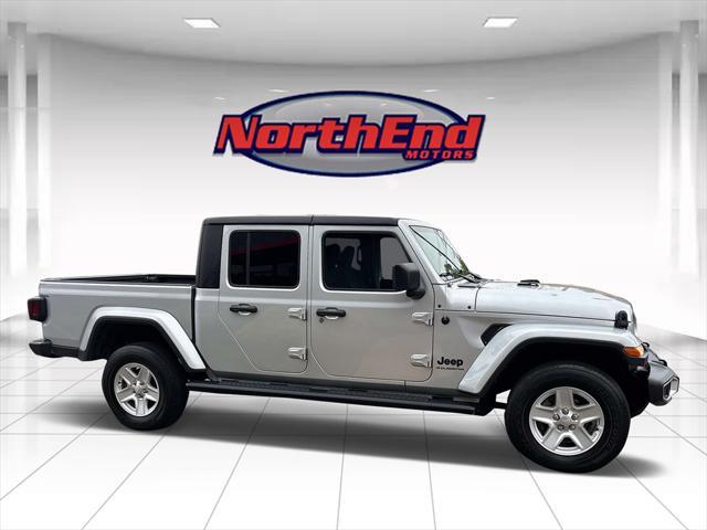 used 2023 Jeep Gladiator car, priced at $28,490