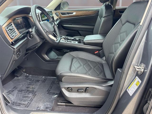 used 2024 Volkswagen Atlas car, priced at $31,990