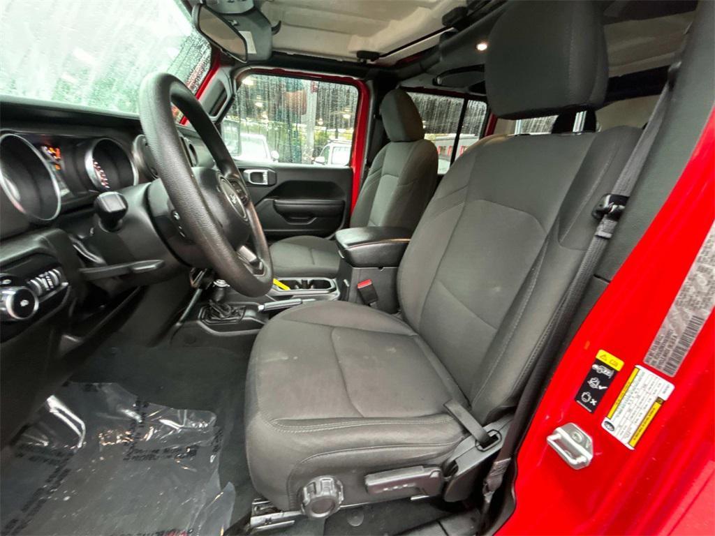 used 2022 Jeep Wrangler Unlimited car, priced at $31,999