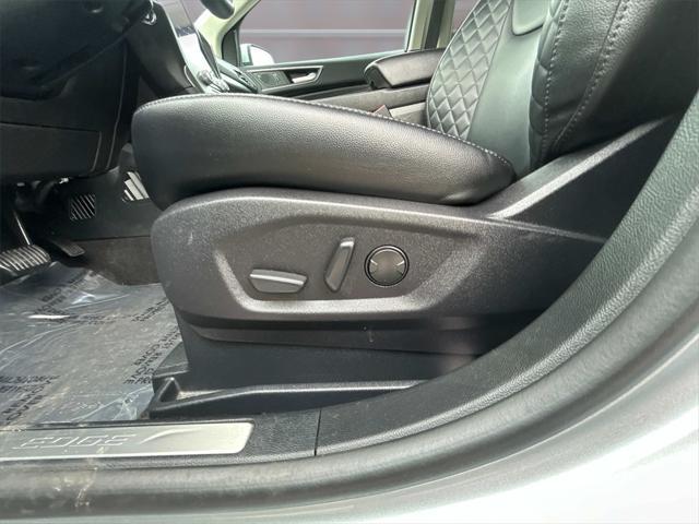 used 2024 Ford Edge car, priced at $28,900