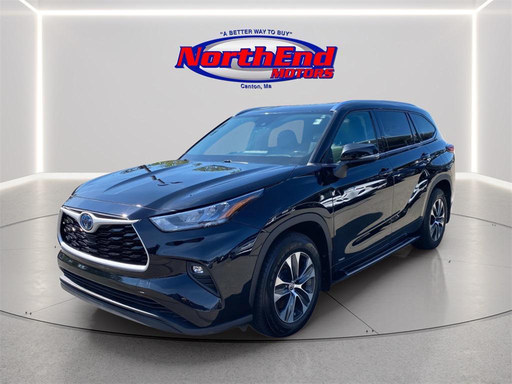 used 2020 Toyota Highlander Hybrid car, priced at $29,249