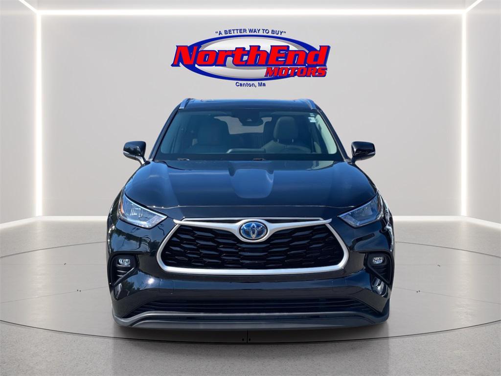 used 2020 Toyota Highlander Hybrid car, priced at $29,249