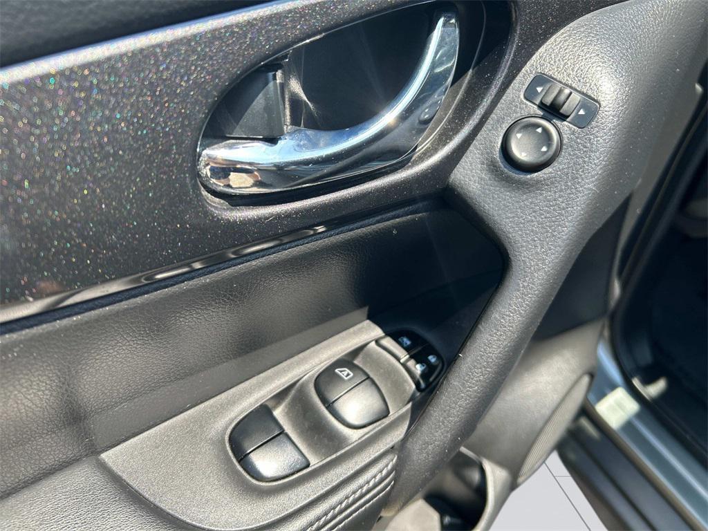 used 2017 Nissan Rogue car, priced at $14,900