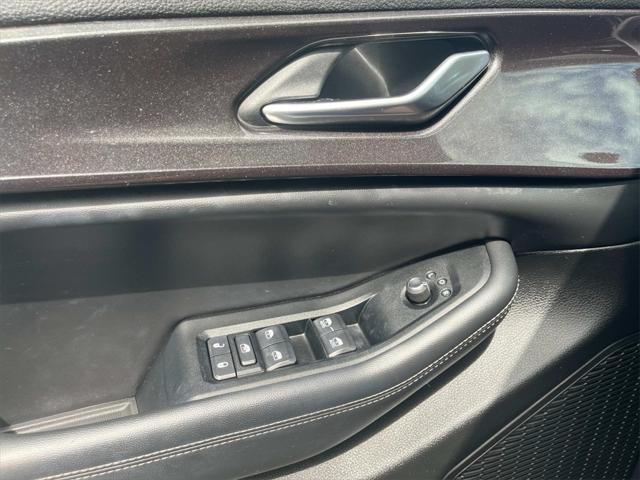 used 2023 Jeep Grand Cherokee car, priced at $35,690