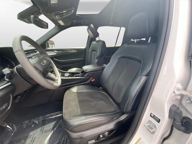used 2023 Jeep Grand Cherokee car, priced at $35,990