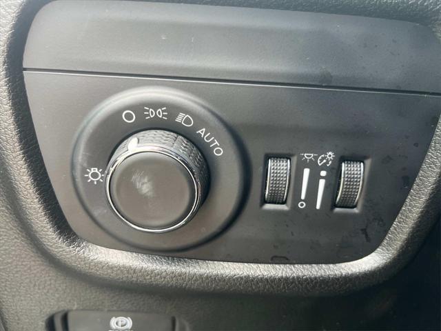 used 2023 Jeep Grand Cherokee car, priced at $35,690