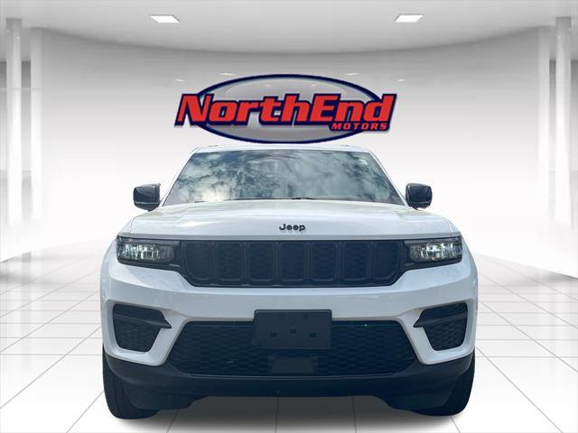 used 2023 Jeep Grand Cherokee car, priced at $35,990