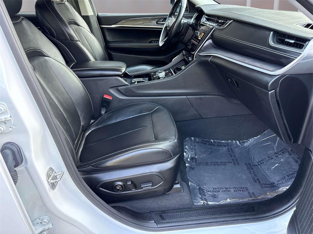used 2022 Jeep Grand Cherokee car, priced at $31,500