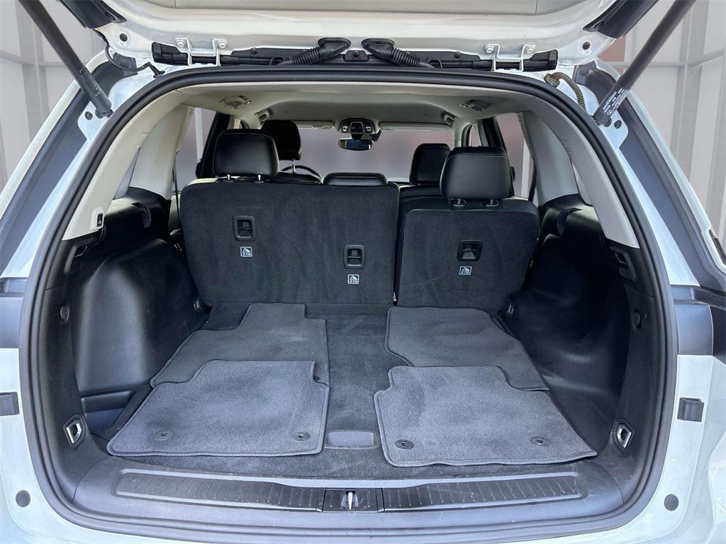 used 2022 Jeep Grand Cherokee car, priced at $31,500