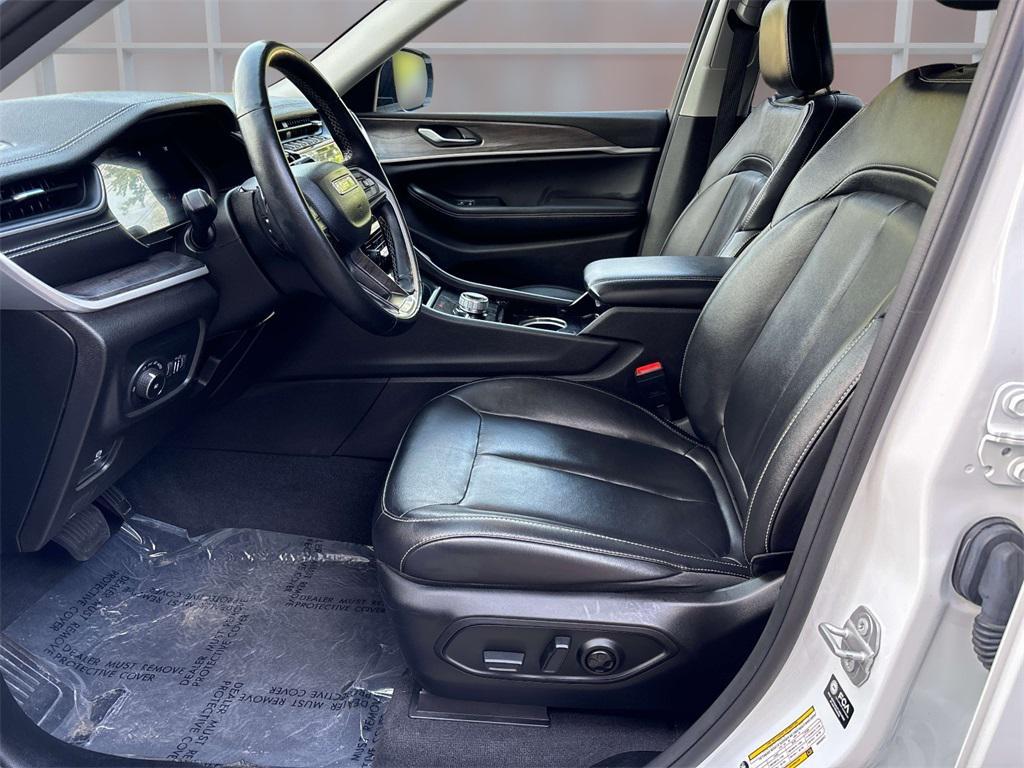 used 2022 Jeep Grand Cherokee car, priced at $31,500