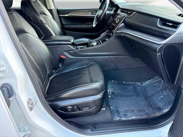 used 2022 Jeep Grand Cherokee car, priced at $30,990