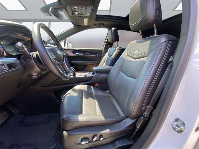 used 2023 Cadillac XT5 car, priced at $32,349