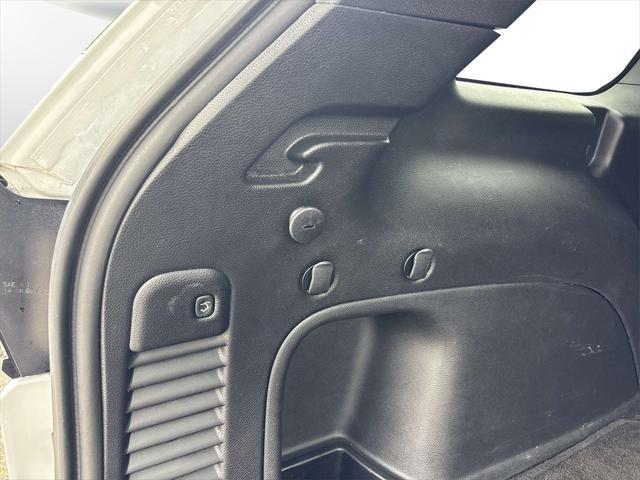 used 2022 Jeep Grand Cherokee car, priced at $29,490