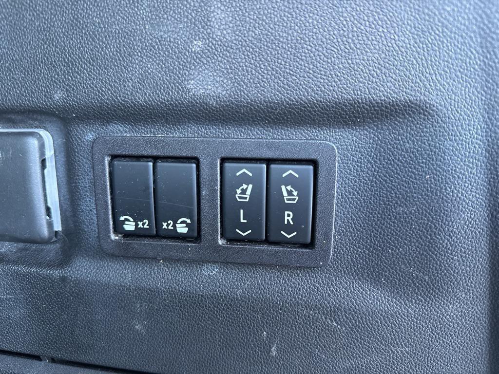 used 2023 Chevrolet Suburban car, priced at $49,900