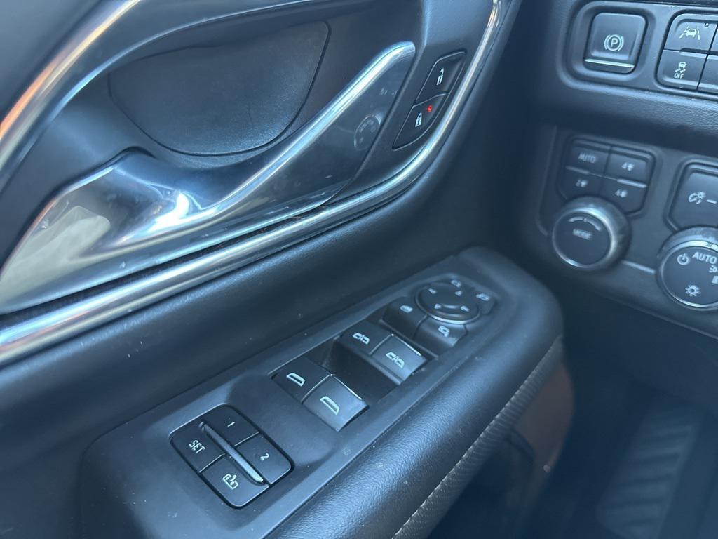 used 2023 Chevrolet Suburban car, priced at $49,900