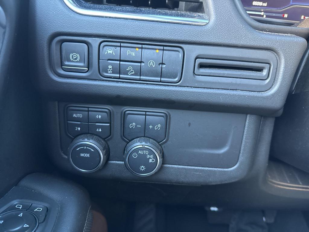 used 2023 Chevrolet Suburban car, priced at $49,900