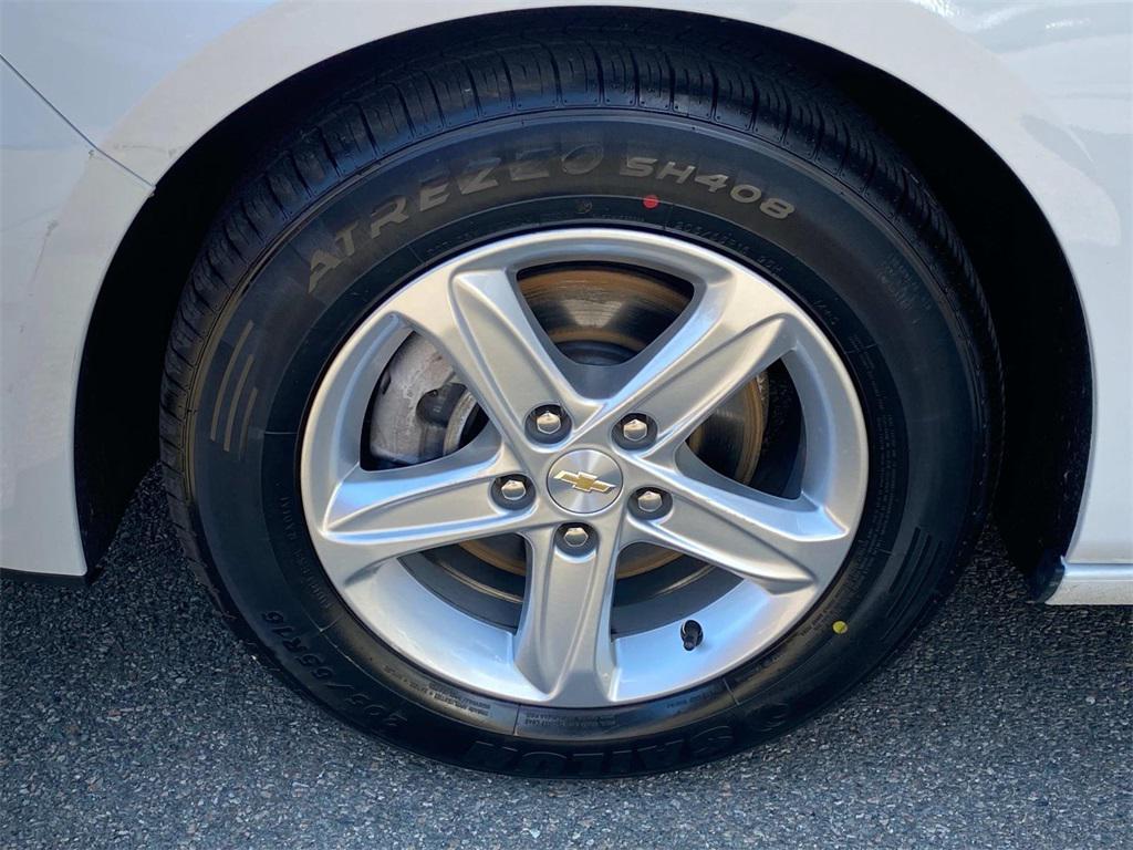 used 2022 Chevrolet Malibu car, priced at $17,898