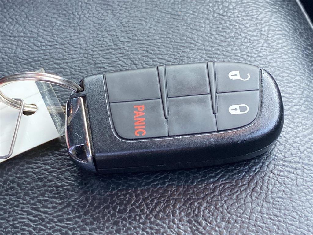 used 2022 Jeep Compass car, priced at $20,900