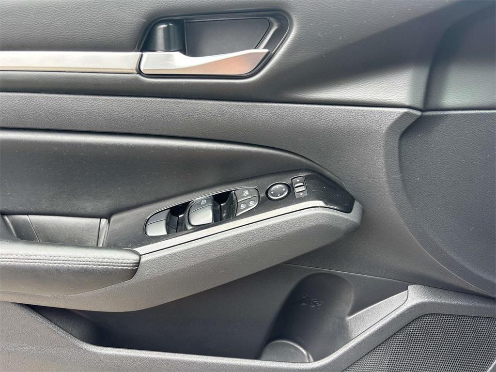 used 2024 Nissan Altima car, priced at $25,500