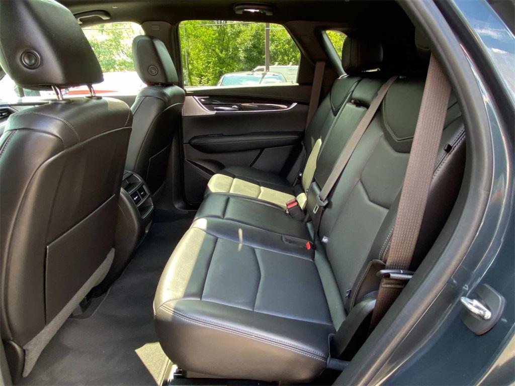 used 2021 Cadillac XT5 car, priced at $27,400