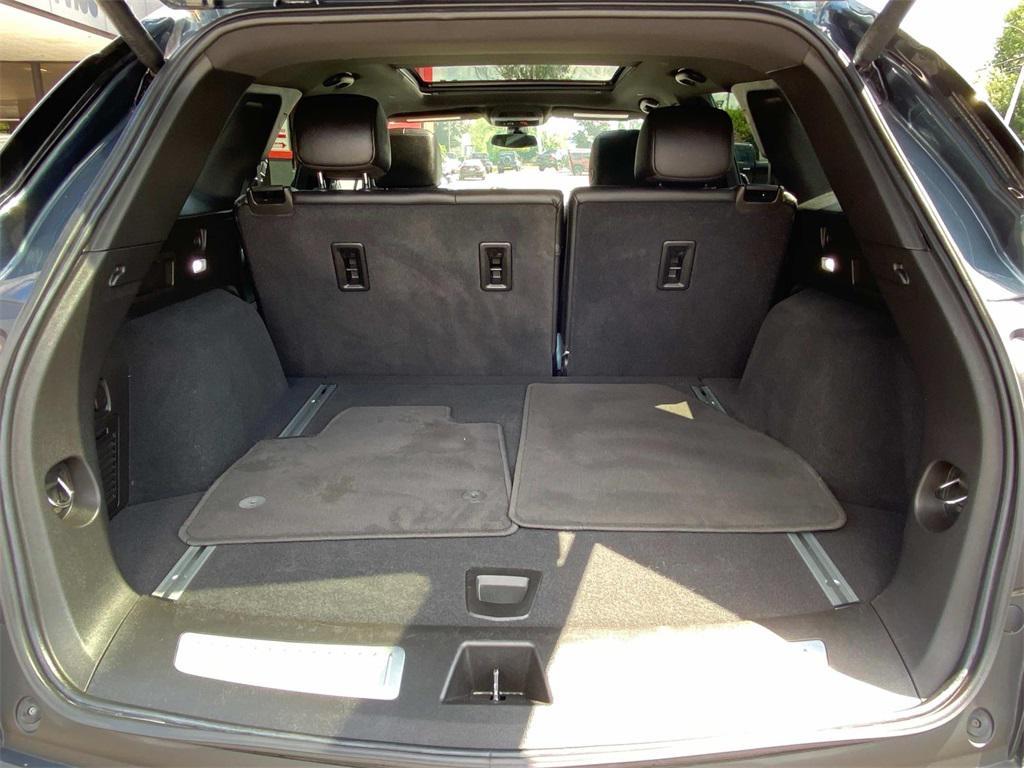 used 2021 Cadillac XT5 car, priced at $27,400