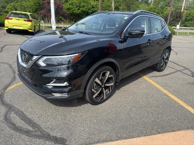 used 2022 Nissan Rogue Sport car, priced at $22,490