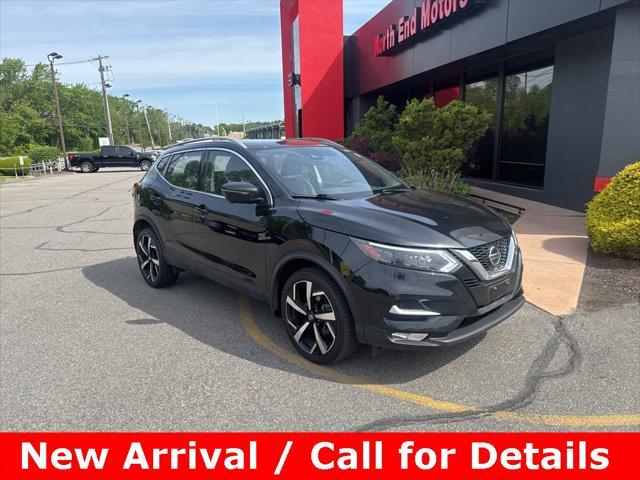 used 2022 Nissan Rogue Sport car, priced at $22,490